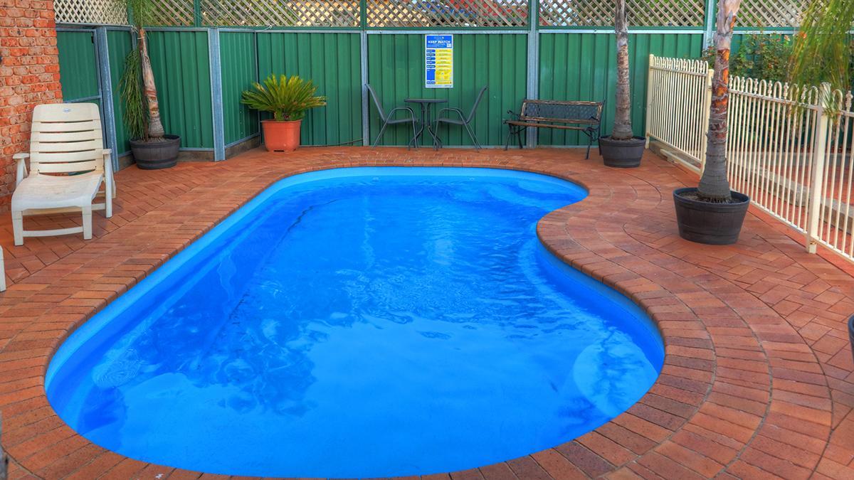 Endeavour Court Motor Inn Dubbo Exterior photo
